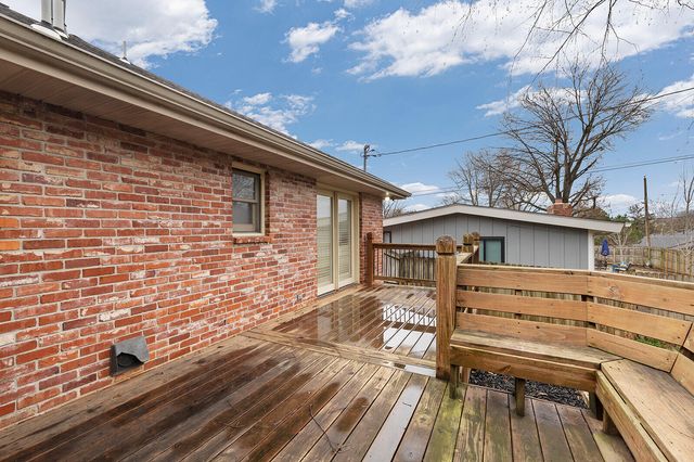 3534 E Whitehall Drive, Springfield, MO 65809