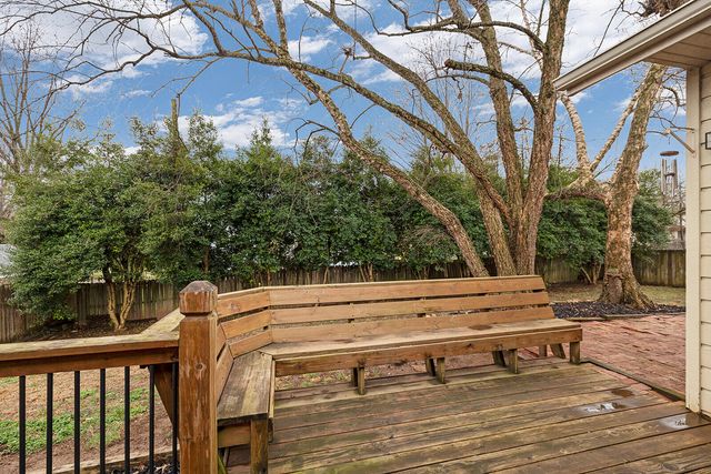 3534 E Whitehall Drive, Springfield, MO 65809