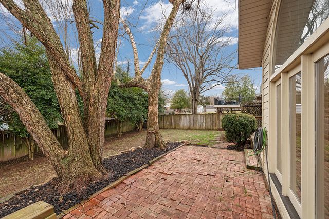 3534 E Whitehall Drive, Springfield, MO 65809