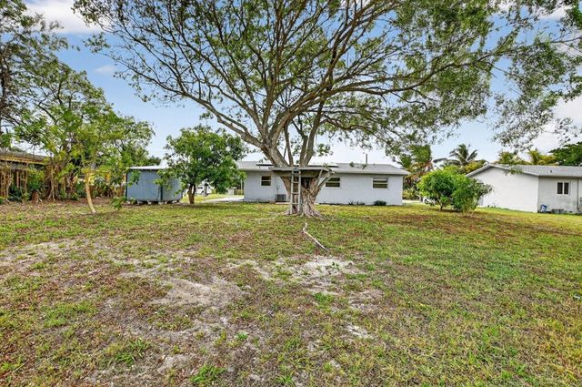 291 NW 7th Court, Deerfield Beach, FL 33441
