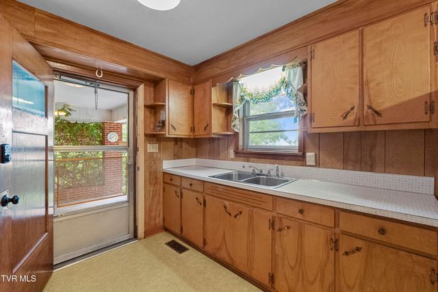 150 Decatur Street, Greeneville, TN 37743