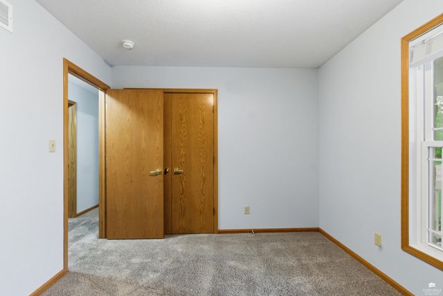 4031 Bald Eagle Drive, Manhattan, KS 66502