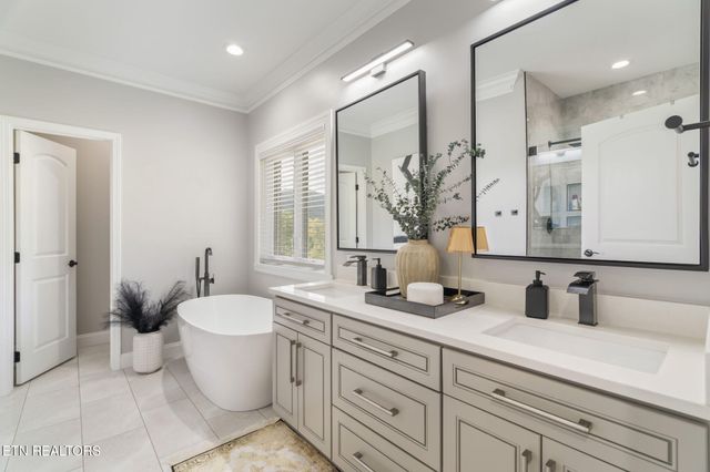 3307 Greenway Drive, Knoxville, TN 37918