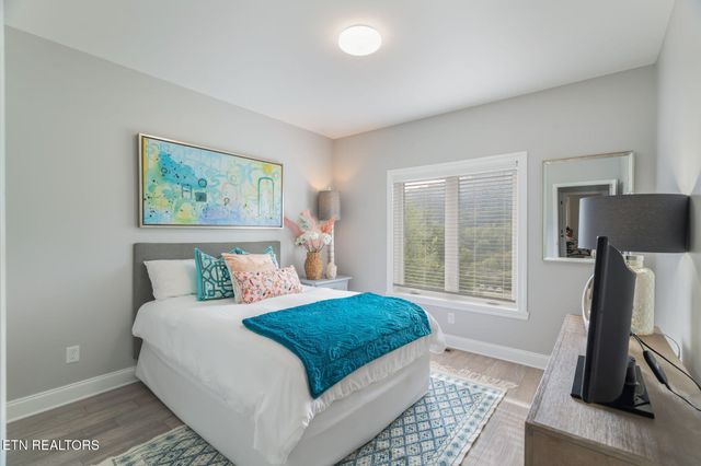 3307 Greenway Drive, Knoxville, TN 37918