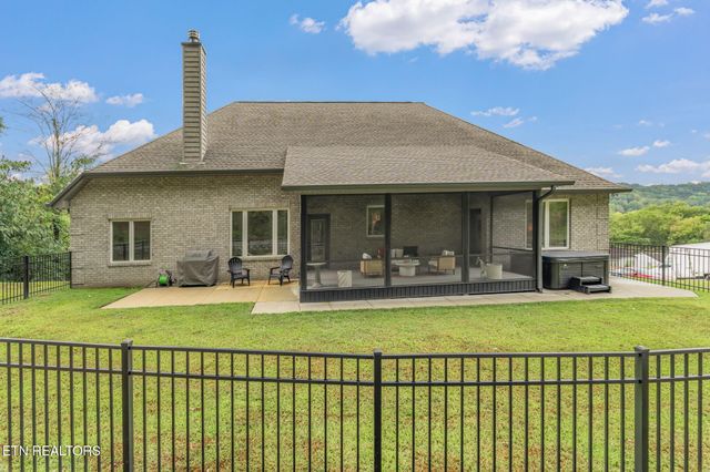 3307 Greenway Drive, Knoxville, TN 37918