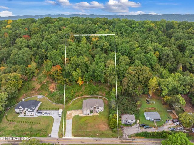 3307 Greenway Drive, Knoxville, TN 37918