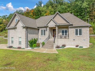 3307 Greenway Drive, Knoxville, TN 37918