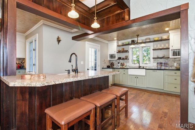 335 Westwood Drive, Houston, MO 65483