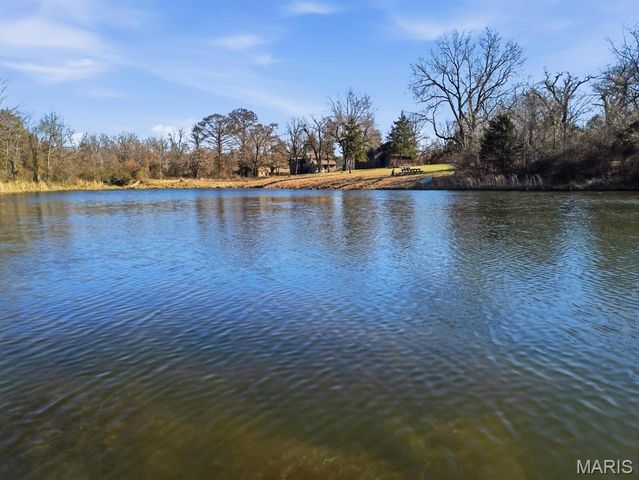 335 Westwood Drive, Houston, MO 65483