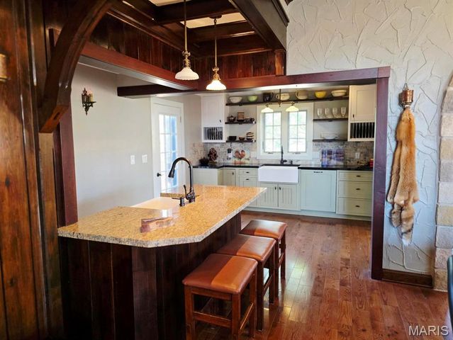 335 Westwood Drive, Houston, MO 65483