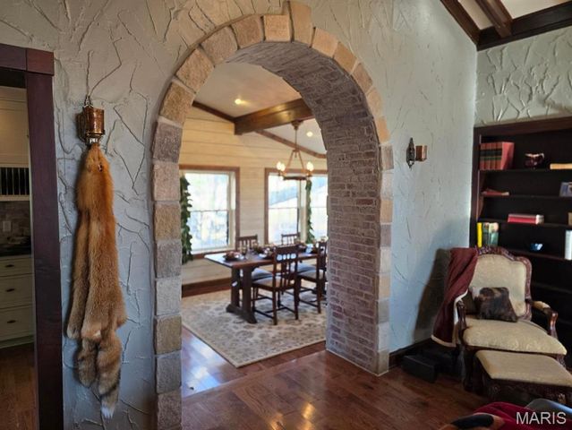 335 Westwood Drive, Houston, MO 65483