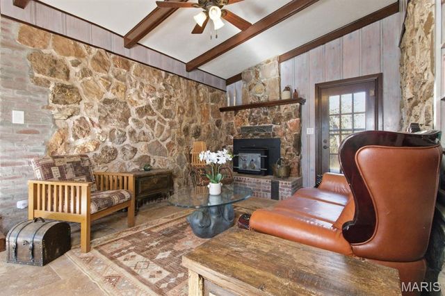 335 Westwood Drive, Houston, MO 65483