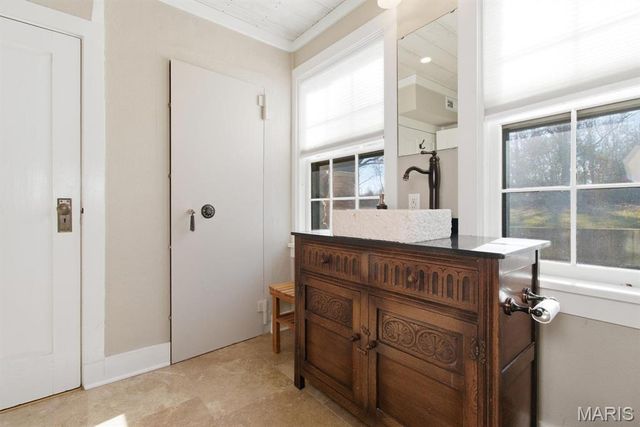 335 Westwood Drive, Houston, MO 65483