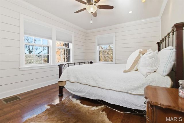 335 Westwood Drive, Houston, MO 65483