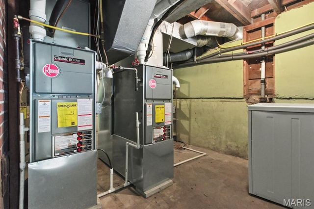 335 Westwood Drive, Houston, MO 65483