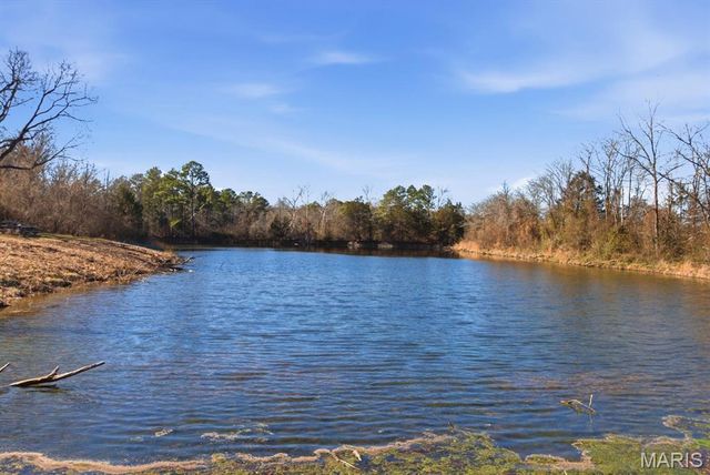 335 Westwood Drive, Houston, MO 65483