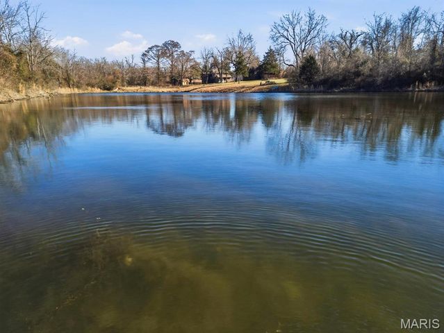 335 Westwood Drive, Houston, MO 65483