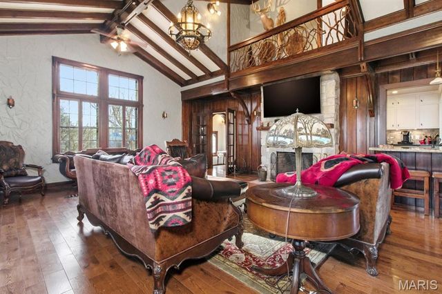 335 Westwood Drive, Houston, MO 65483