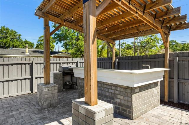 2566 CONWAY GARDENS ROAD, Orlando, FL 32806