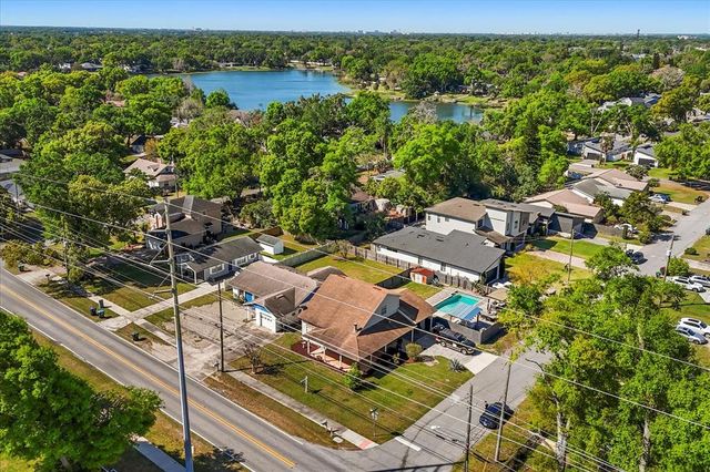 2566 CONWAY GARDENS ROAD, Orlando, FL 32806