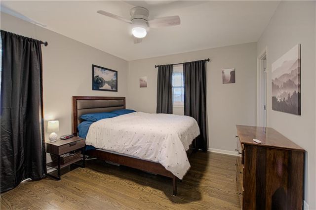 5916 W 101 Place, Overland Park, KS 66207