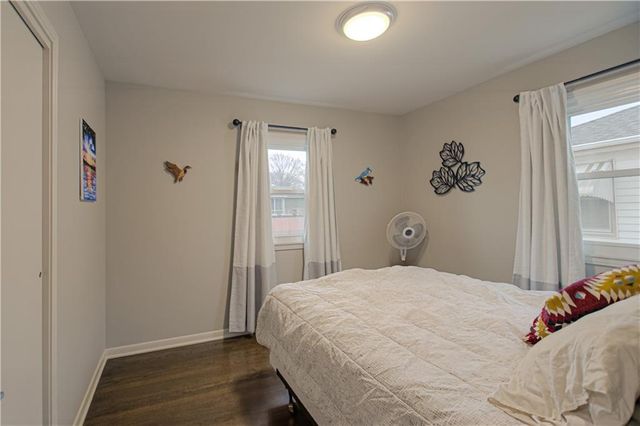 5916 W 101 Place, Overland Park, KS 66207