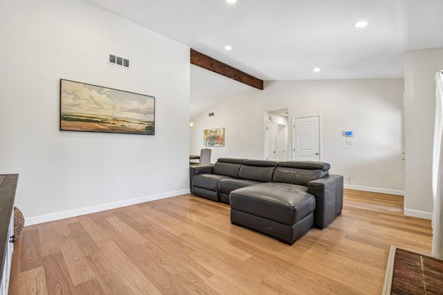 3419 La Canada Dr, Cameron Park, CA 95682