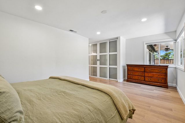 3419 La Canada Dr, Cameron Park, CA 95682