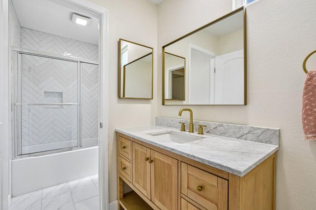 3419 La Canada Dr, Cameron Park, CA 95682