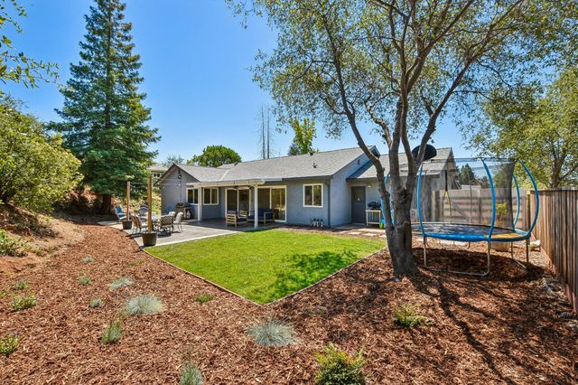3419 La Canada Dr, Cameron Park, CA 95682