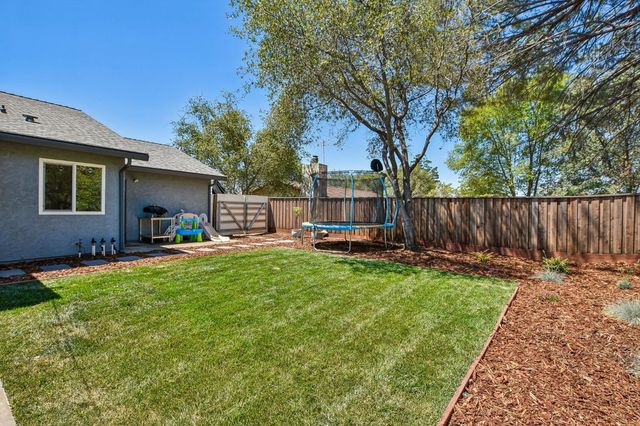 3419 La Canada Dr, Cameron Park, CA 95682