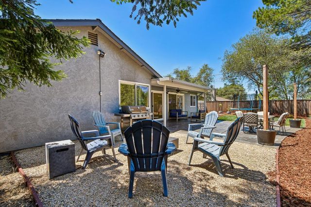 3419 La Canada Dr, Cameron Park, CA 95682