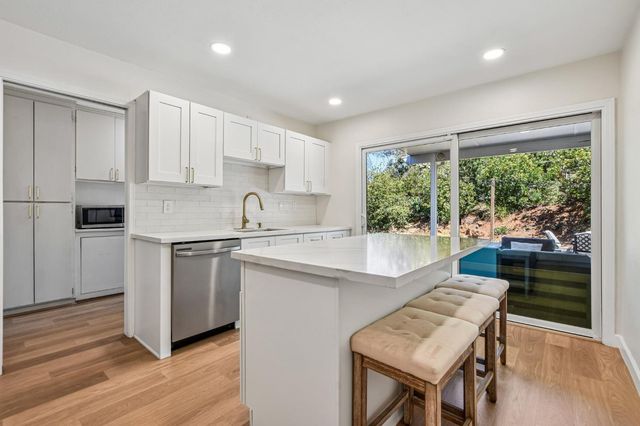 3419 La Canada Dr, Cameron Park, CA 95682