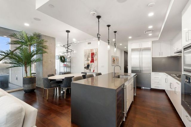 301 West Ave 4505, Austin, TX 78701