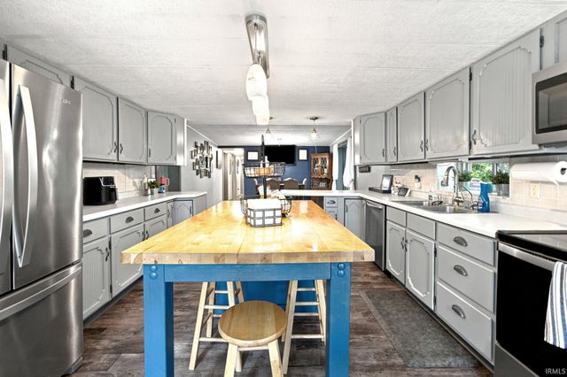 12301 W Grantham Lane, Monticello, IN 47960