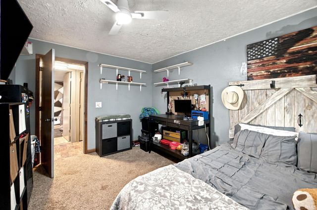 12301 W Grantham Lane, Monticello, IN 47960