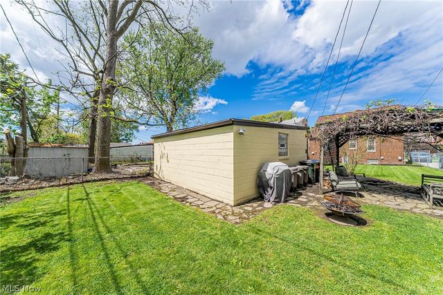 7415 Jameson Road, Parma, OH 44129