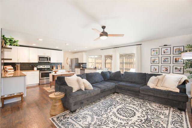 5621 Tucker Street, The Colony, TX 75056