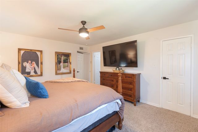 5621 Tucker Street, The Colony, TX 75056