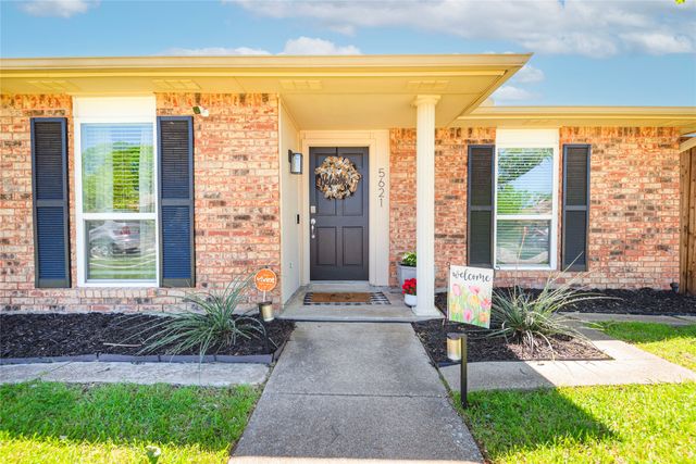 5621 Tucker Street, The Colony, TX 75056