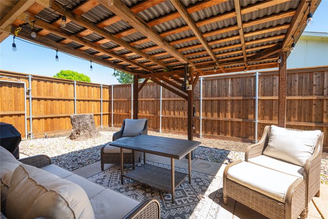 5621 Tucker Street, The Colony, TX 75056