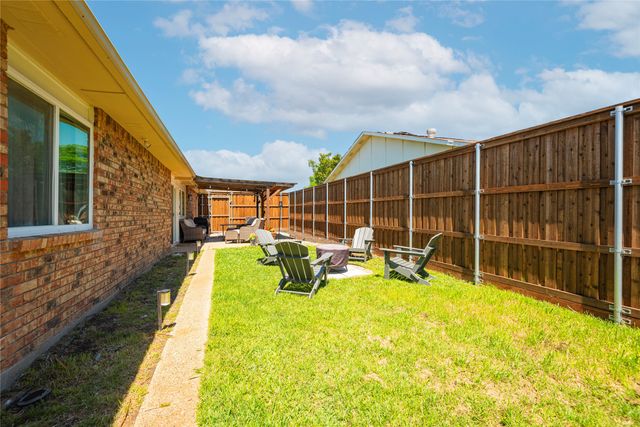 5621 Tucker Street, The Colony, TX 75056