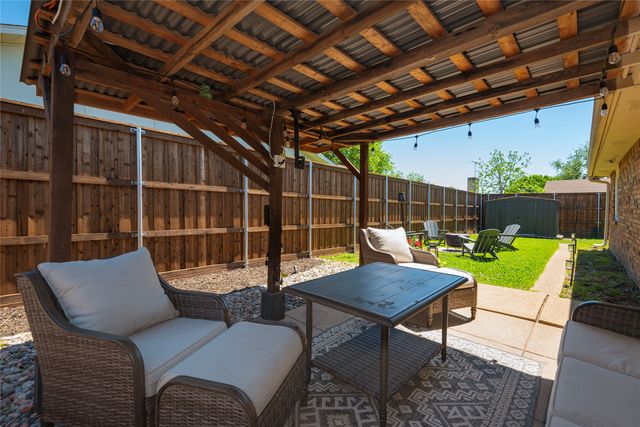 5621 Tucker Street, The Colony, TX 75056