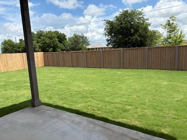 311 Greinert DR, Taylor, TX 76574