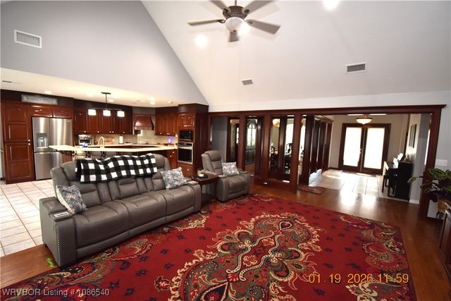 2709 E Smith Drive, Sallisaw, OK 74955