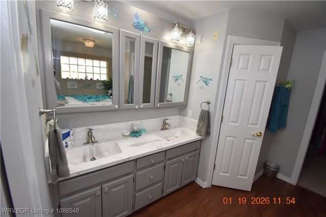 2709 E Smith Drive, Sallisaw, OK 74955