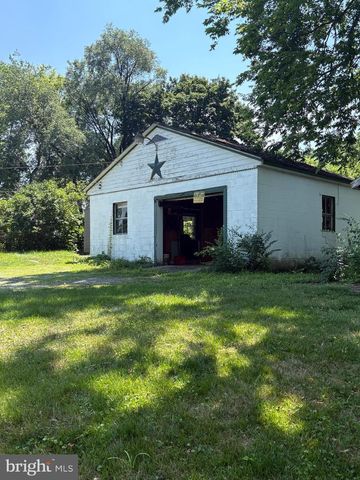26 FAIRVIEW STREET, Carlisle, PA 17015