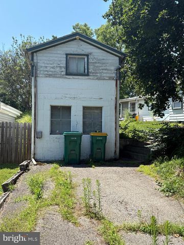 26 FAIRVIEW STREET, Carlisle, PA 17015