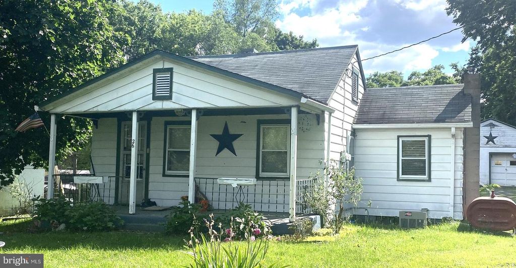 26 FAIRVIEW STREET, Carlisle, PA 17015