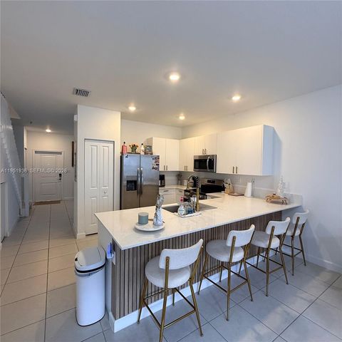 29224 SW 162nd Ct, Homestead, FL 33033